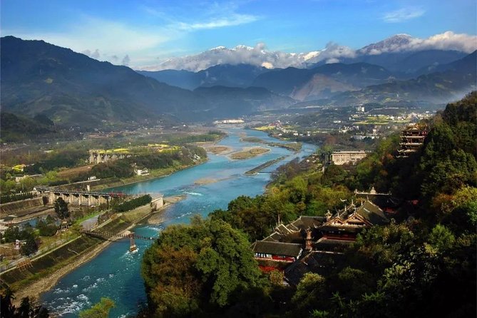 Private Full Day Chengdu Panda Base and Dujiangyan Irrigation System Tour - Pickup Information