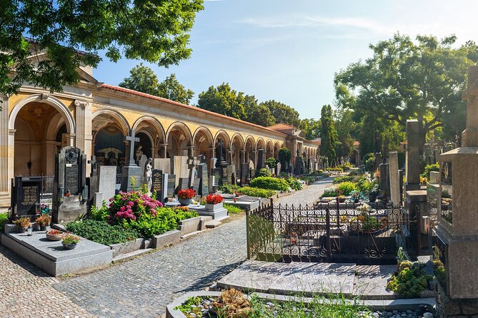 Private Guided Tour to the Historic Fortress of VyšEhrad - Guide Information