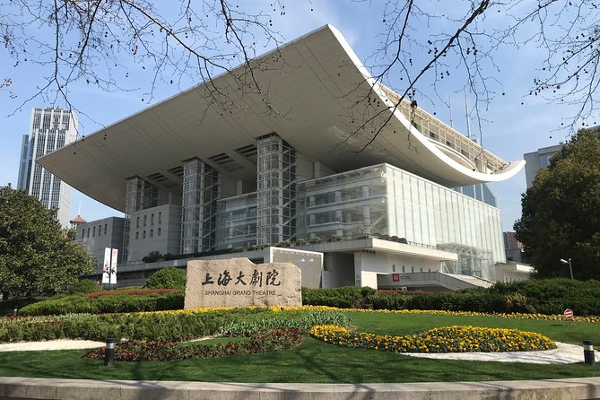 Private Historical Tour of Shanghai Museum Yu Garden and Tower - Meeting and Pickup Logistics