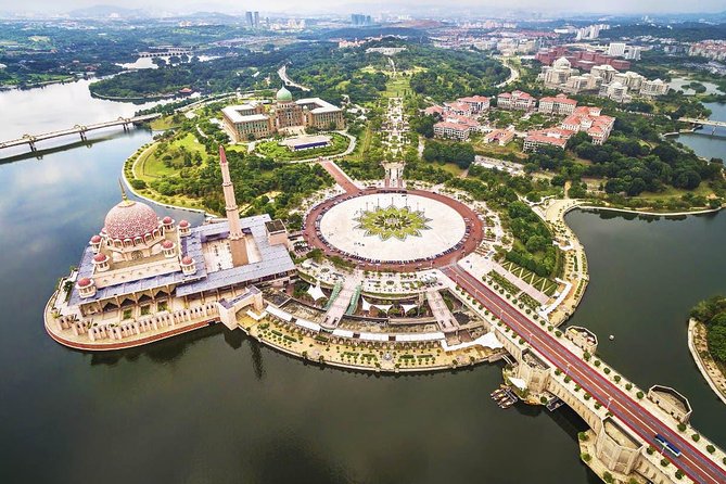 Private - KLIA Enroute Putrajaya to Kuala Lumpur Hotel - Tour Information