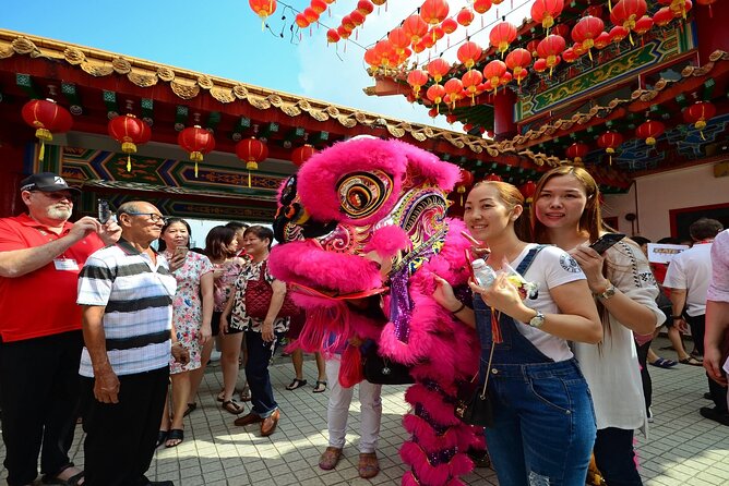 Private Kuala Lumpur Tour With Petronas Twin Tower and Batu Cave - Tour Highlights