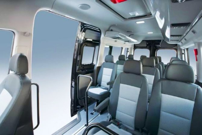 Private One Way Transfer From Arenal, La Fortuna to Manuel Antonio - Secure Booking Option