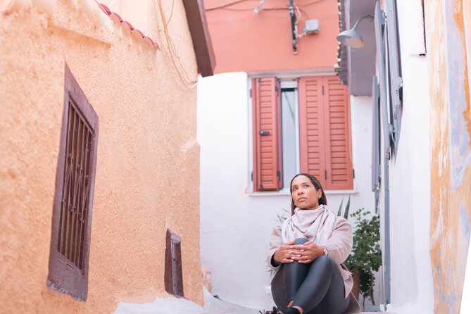 Private Professional Holiday Photoshoot in Athens - Meeting Point: Syntagma Square, Athina