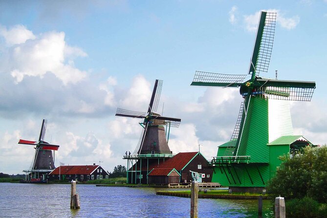 Private Tour to Giethoorn With Boat and Zaanse Schans Windmills - Additional Tour Info