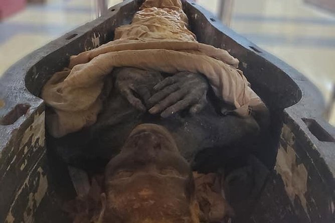 Private Tour to Giza Pyramids, the Egyptian Museum & Food Tour. - What To Expect