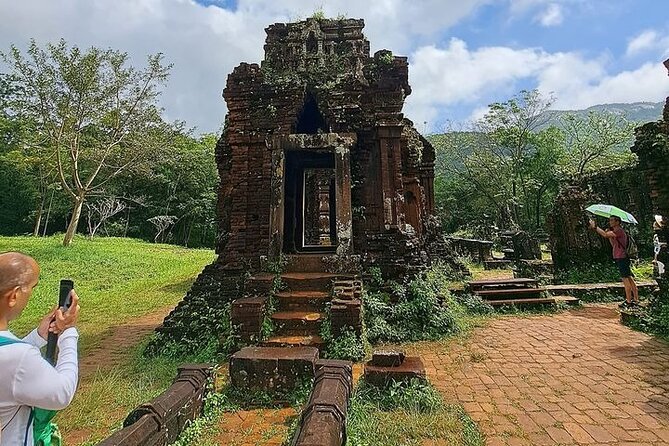 Private Tours My Son Sanctuary and Hoi An Walking Street Food Tours - Important Reminders