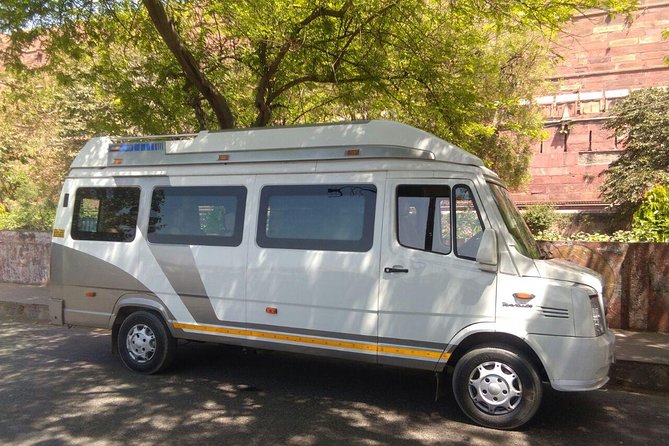 Private Transfer From Delhi to Jaipur - Confirmation and Group Size