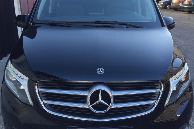 Private Transfer To or From Leiria - Pickup and Drop-off