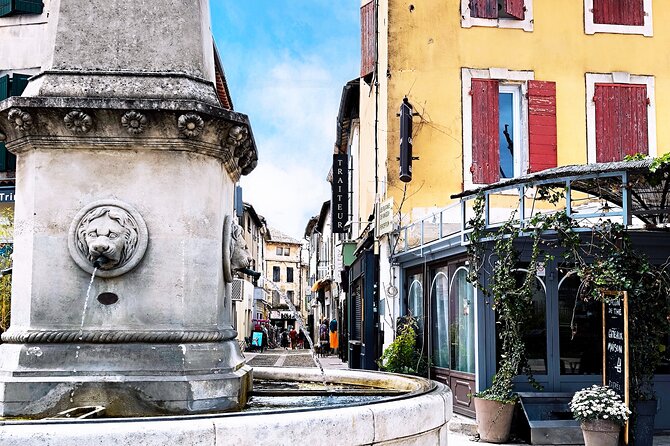 Private Transfers From Marseille and Saint-Rémy De Provence Airports - End Point