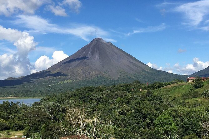 Private Transportation From Liberia Airport to Arenal – La Fortuna