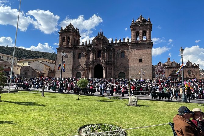 Private Walking City Tour in Cusco - Local Cuisine Experience