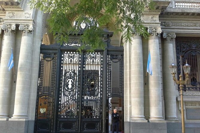 PRIVATE WALKING RECOLETA RETIRO, Paris in Buenos Aires? - The Sum Up
