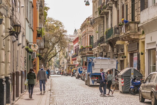 Private Walking Tour of Buenas Airess Historic Center - Accessibility Information