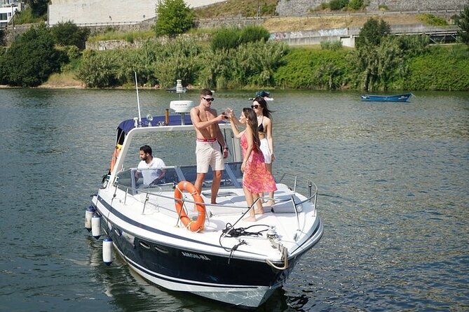 Private YACHT Tour in Porto (1 to 8 People) on a YACHT Just for You - Private Yacht Experience
