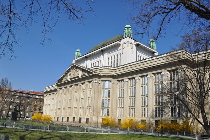 Private Zagreb Walking and Panoramic Tour - Meeting and Pickup Details