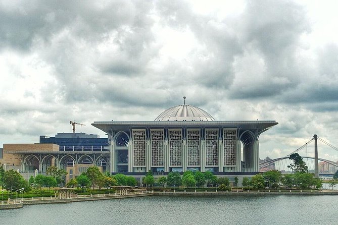 Putrajaya Cruise Excursion Full-Day City Tour From Port Klang - What To Expect
