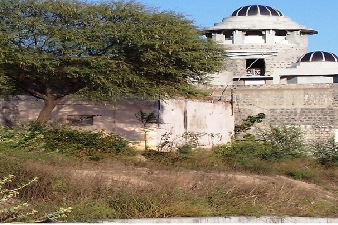 Same Day Excursion To Etawah & Quila Pratap From Agra - Lunch Break