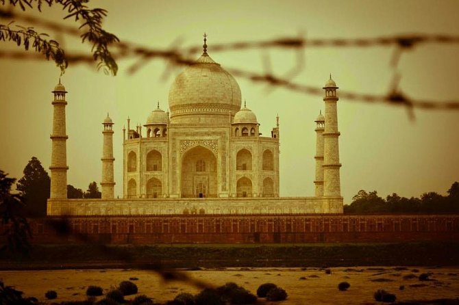 Same Day Taj Mahal by Bhopal Shatabdi Train in First Class Coach - Itinerary Overview