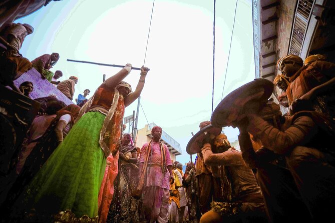 Same Day Trip to Mathura, Vrindavan & Govardhan Hill From Delhi - Transportation Details