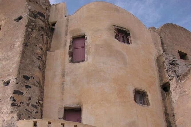 Santorini Venetian Castles Discovery Private Tour - What To Expect