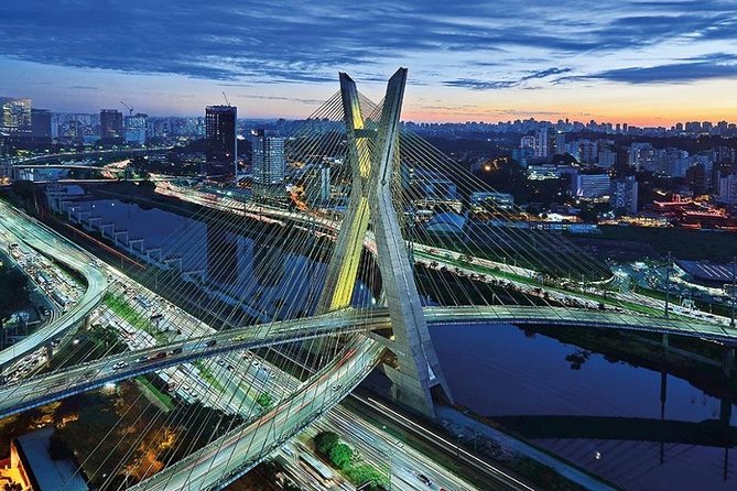 Sao Paulo Airport Transfers: Sao Paulo to Guarulhos Airport GRU in Business Car - Wait Time and Amenities