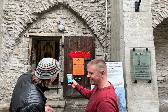 Self Guided The Tallinn Syndicate City Escape Game - Language Selection and Guide