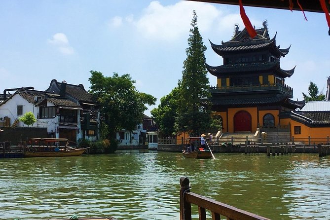 Shanghai One Day to Zhujiajiao Ancient Town - Zhujiajiao Ancient Town Exploration