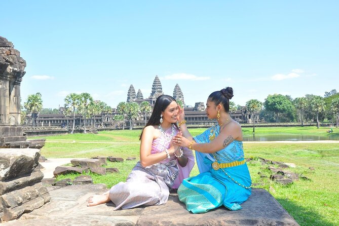 Siem Reap: Local French Speaking Guide for Angkor Wat Day Tour - Local French Speaking Guide