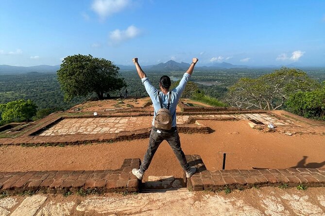 Sigiriya and Village Safari Day Trip From Pasikuda and Kalkuda - Restrictions