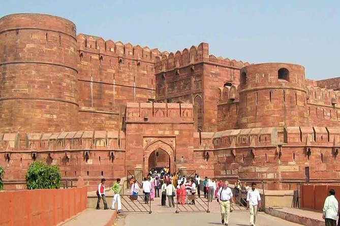 Sunrise Taj Mahal and Agra Fort Private Tour From Delhi - Exploring Agra Fort