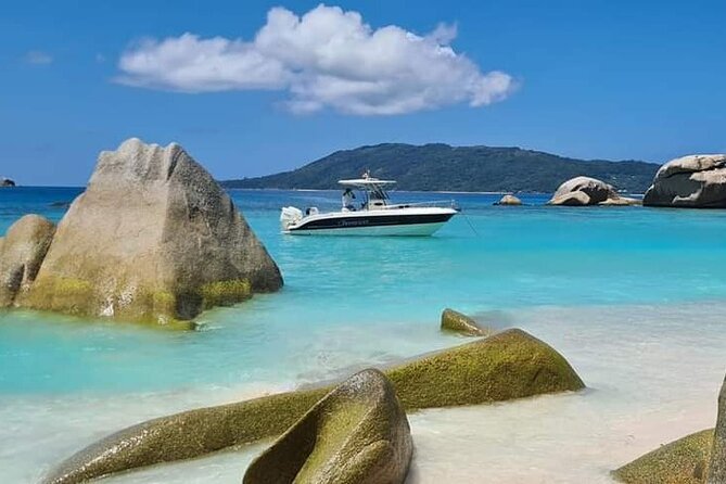 Swim in Private Coco and Felicite Seychelles - Directional Information