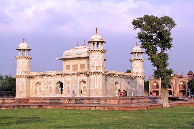 Taj Mahal and Agra Tour for 2 Days by Train - The Sum Up