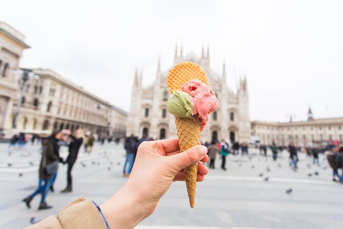 Taste Milano Food Experience in the Centre - Milanese Aperitif and Sweets