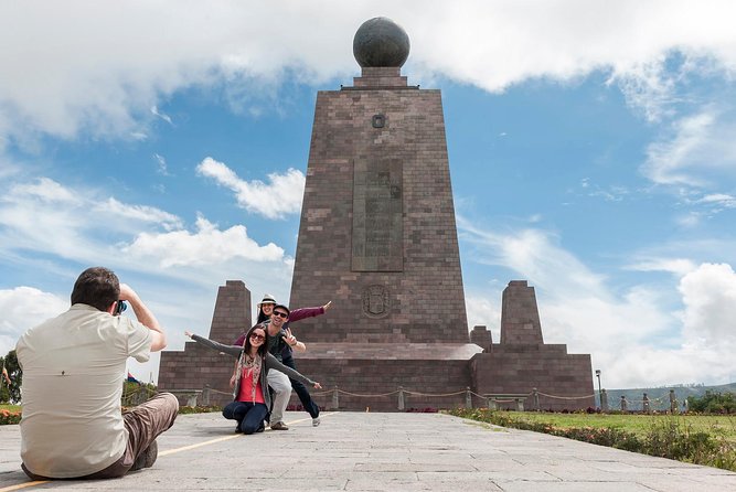 The Middle of The World and The Original Quito Craft Beer Tour - Small Group - Group Size