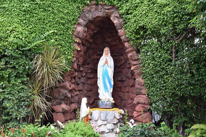 The Unknown Parts of Bangkok's Canals - Experiencing Local Life Beyond Tourist Spots