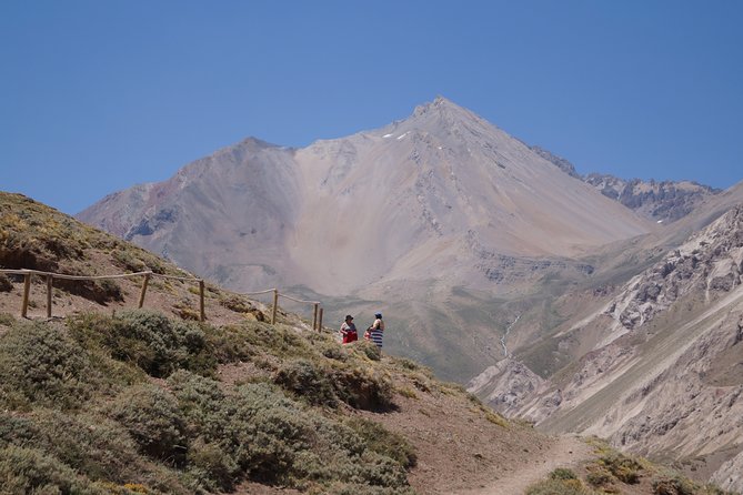 Tour From Santiago to Valle De Colina Hot Springs in Cajón Del Maipo - Frequently Asked Questions