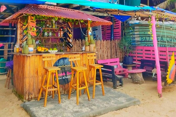 Tour of Rosario and Barú Islands and White Beach With Lunch - Frequently Asked Questions