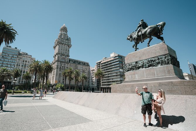 Tourist Bus Discover Montevideo - The Sum Up
