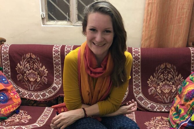 Traditional Dinner With Indian Family With Night Tour of Jaipur