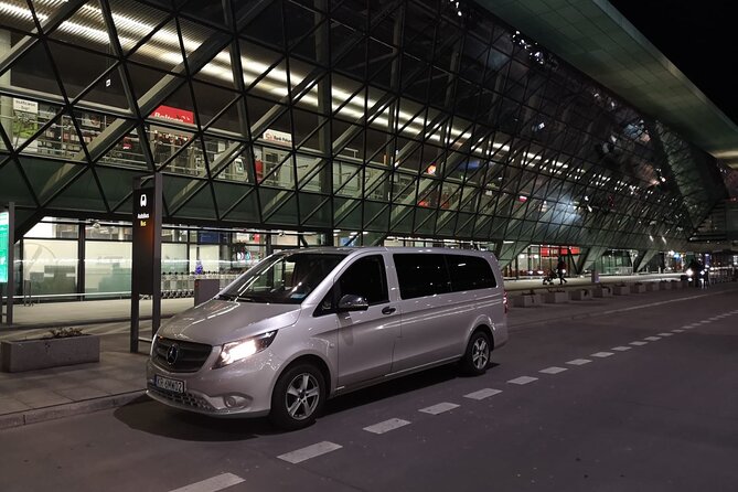 Transfer Kraków City - Warsaw WAW Airport - Availability and Cancellation