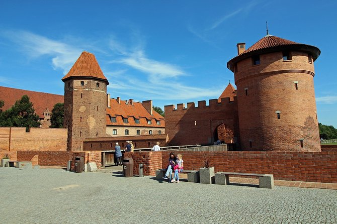 Trip to The Castle of the Teutonic in Malbork - Cancellation Policy and Payment