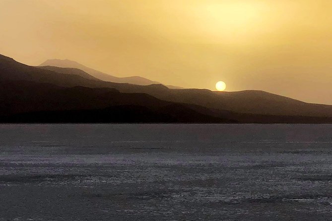 Uyuni Salt Flat Traditional Tour + Sunset - Inclusions and Amenities