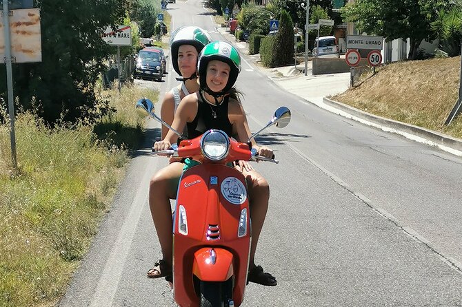 Vespa Tour at the Old Villages, Fermo Area - Reviews