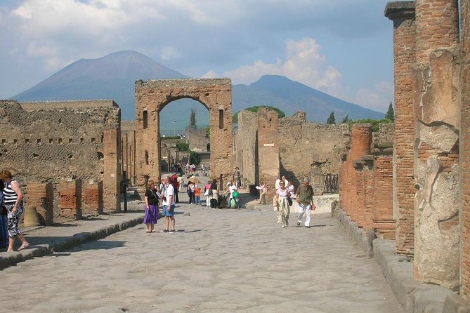 Vesuvius and Pompeii Private Tour: Day Trip From Rome by Car - Frequently Asked Questions