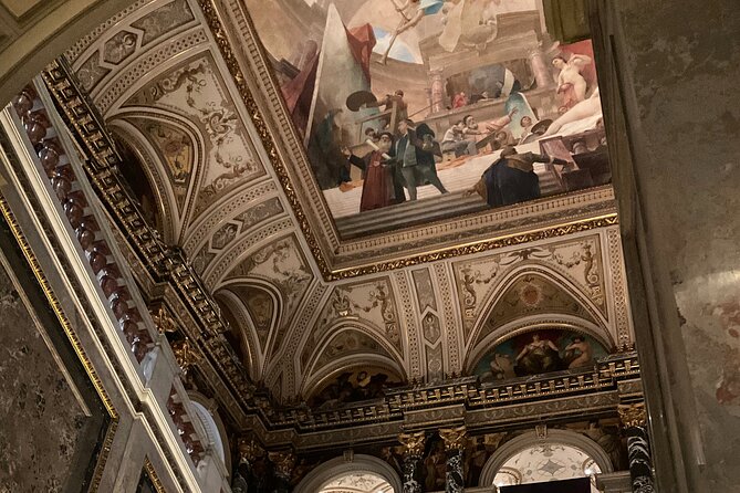 Vienna Museum of Fine Arts: Art Historian Private Tour of Must-see Masterpieces - Art History Deep Dive