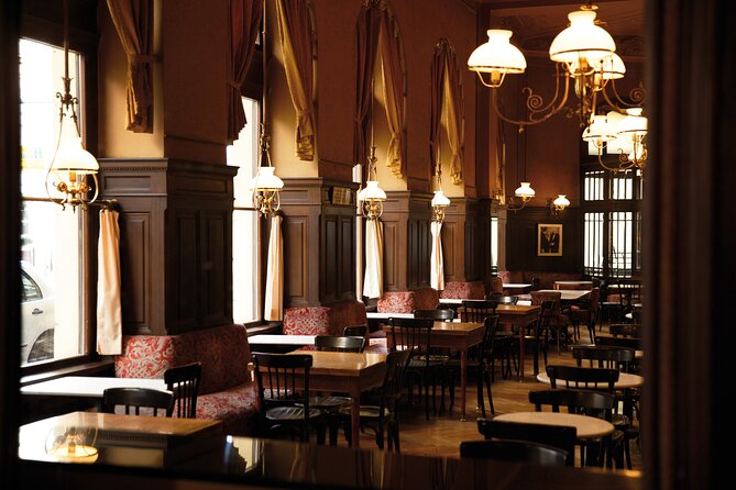 Vienna Through a Lens - Viennas Vibrant Street Life