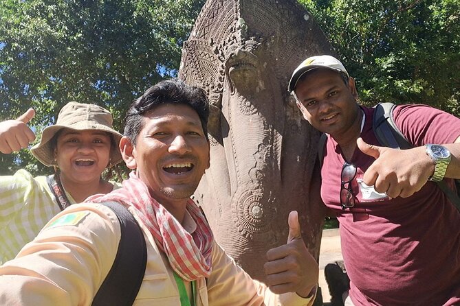 Visit Khmer Empire Capital Koh Ker -Beng Mealea With Tour Guide - Tour Guide Experience