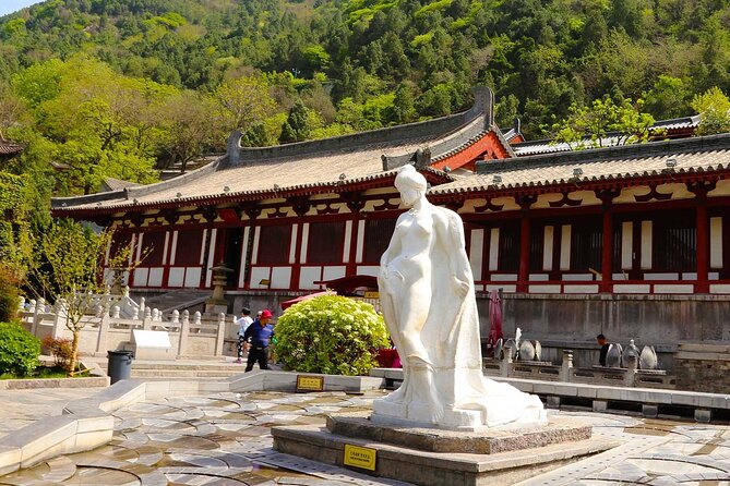 Xian Mini Group Day Trip to Huaqing Palace & Terracotta Army - Frequently Asked Questions