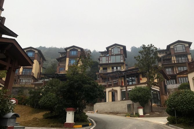 Zhangjiajie Home-Like Tour by Staying at COUNTRY GARDEN APARTMENT
