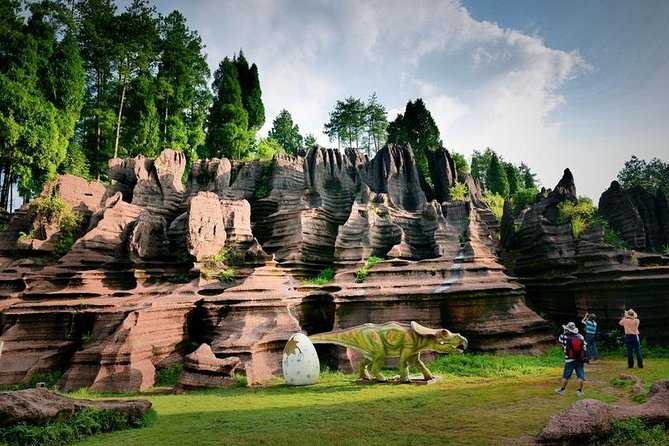 1 Day Dragon Sitting Gorge & Red Stone Forest Geo-park TOUR！ - Booking Details